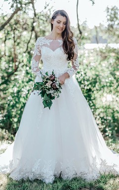 Elegant Ball Gown Bateau Lace Tulle Floor-length Court Train Long Sleeve Wedding Dress with Appliques