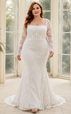 Robe de mariée sirène grande taille, coupe sirène, col carré structuré, manches longues en dentelle illusion et traîne chapelle