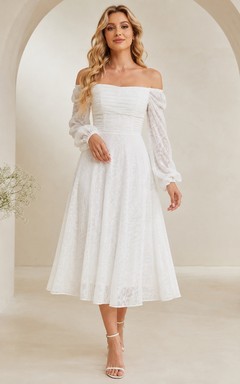 Vestido de novia de encaje de corte A, manga larga, hombros descubiertos, estilo modesto, largo hasta la rodilla
