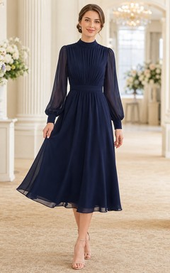 Robe de thé bleu marine en mousseline à col montant et manches transparentes, coupe trapèze