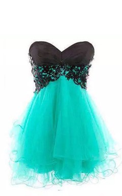 Ärmelloses, kurzes Mini-Abendkleid aus Spitze und Tüll in A-Linie mit herzförmigem Ausschnitt und Schnürung