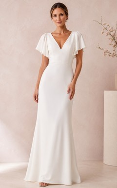 Weißes, schlichtes, bodenlanges Jersey-Abendkleid mit V-Ausschnitt, flatternden Ärmeln