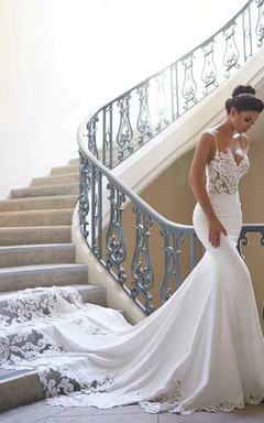 Robe de mariée sirène sexy en dentelle et mousseline avec traîne chapelle et spaghetti