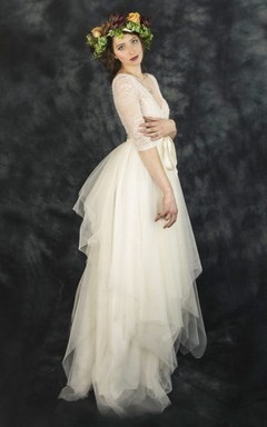 Robe vintage en tulle et dentelle, col en V, manches mi-longues et nœud drapé