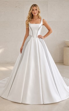 Satin-Brautkleid mit eckigem Ausschnitt, A-Linie, ärmellos, minimalistisch, modern, für standesamtliche Trau