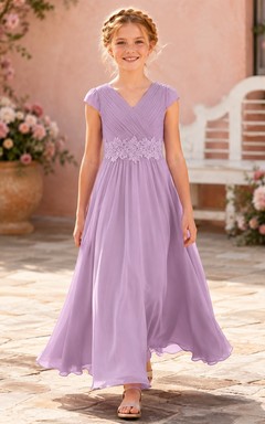 Lavendelfarbenes Brautjungfernkleid für junge Damen, A-Linie, V-Ausschnitt, kurze Blütenblattärmel, elegante Spitze
