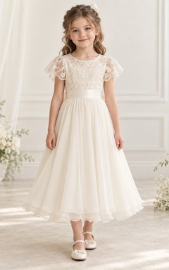 Vestido de niña de flores modesto, de corte A, color marfil, con estampado floral, mangas con volantes y lazo en la espalda.