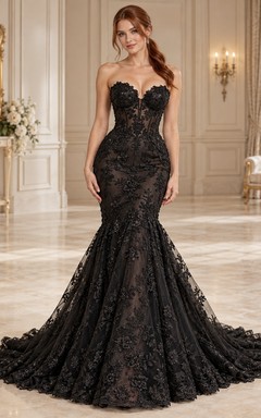 Schwarzes Meerjungfrauen-Brautkleid, trägerlos, mit Herzausschnitt, floraler Spitze und Schleppe