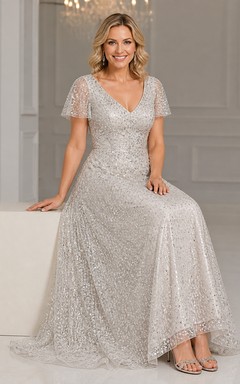 Robe de mère argentée modeste à col en V, dentelle à sequins, manches courtes et coupe trapèze