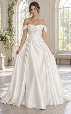 Vestido de novia sencillo de satén con escote Bardot, cintura drapeada y cola de capilla.