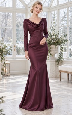 Vestido de dama de honor de satén color morera con cuello drapeado y mangas largas estilo sirena
