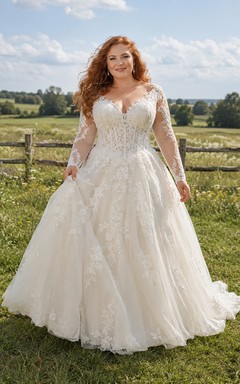 Plus Size Langarm-Hochzeitskleid aus Spitze in A-Linie