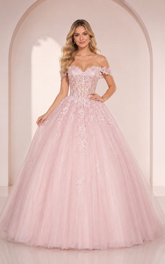 Robe de bal de princesse Blush Pastel Studio à épaules dénudées et décolleté cœur en dentelle florale pour quinceañera