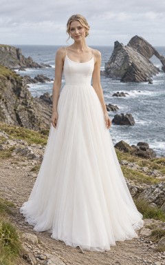 Vestido de novia sencillo de tul sin mangas con escote redondo y corte en A