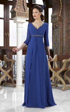 Empire-Kleid aus Chiffon mit 3-4 Ärmeln, Schmuckbesatz und V-Ausschnitt – perfekt für die Mutter der Braut
