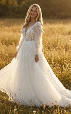 Vestido de novia romántico de tul, corte en A, escote en V, manga larga, apliques de encaje.
