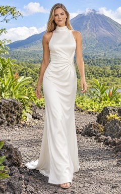 Schlichtes, ärmelloses Brautkleid aus Satin mit hohem Kragen, geraffter Taille und geradem Rock