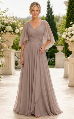 MOB-Kleid, taupefarbener Chiffon, A-Linie, flatternde Ärmel, V-Ausschnitt, bodenlang, drapiert