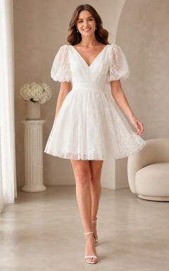 Robe de mariée courte à col en V et manches bouffantes en dentelle, pas chère