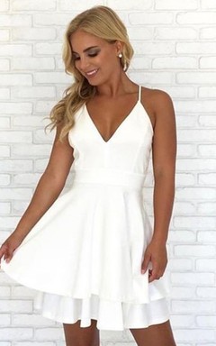 Ärmelloses Mini-Kleid aus Chiffon in A-Linie mit Spaghettiträgern, V-Ausschnitt, Reißverschluss und Schlüssellochausschnitt – kurzes Homecoming-Kleid