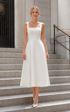 Vestido de novia midi de corte A con escote cuadrado asequible para juzgado