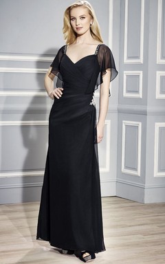 Robe de mère de la mariée en mousseline à manches poétiques perlées et décolleté cœur, ornée de perles, pour poète.