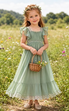 Blumenmädchenkleid aus salbeifarbenem Tüll in A-Linie mit Rundhalsausschnitt und knielanger Silhouette, verziert mit einer Schärpe