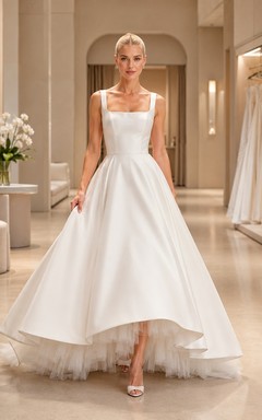 Vestido de novia clásico de corte A con falda asimétrica de tul para ceremonia