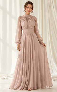 Abendkleid in Altrosa, A-Linie, Chiffon, hoher Kragen, Falten, lange Ärmel, schlichtes formelles Kleid
