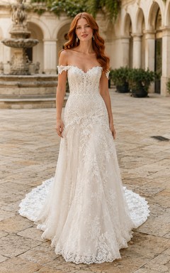 Schulterfreies Meerjungfrauen-Brautkleid aus Spitze mit Kapellenschleppe