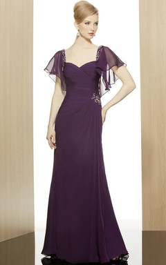 Etuikleid „Poet“ – Kurzarm, perlenbesetzt, langes Chiffon-Abendkleid mit herzförmigem Ausschnitt, Reißverschluss hinten und seitlicher Drapierung