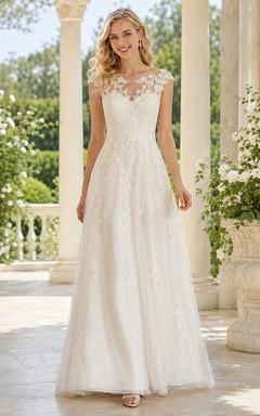 Romantisches Brautkleid in A-Linie mit Illusionsspitze, Schmuckapplikationen und kurzen Ärmeln, bodenlang