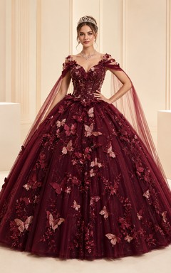 Robe de bal de princesse bordeaux luxueuse à épaules dénudées et cape ornée de papillons, style quinceañera