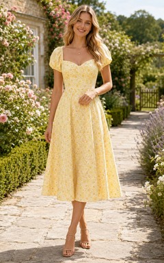 Ländliches, teelanges, gelbes Blumenkleid mit eckigem Ausschnitt und Puffärmeln
