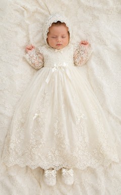 Robe de baptême pour bébé, robe de princesse modeste, robe de bal, manches longues, tulle illusion et dentelle, longueur au sol, avec bonnet, couleur ivoire