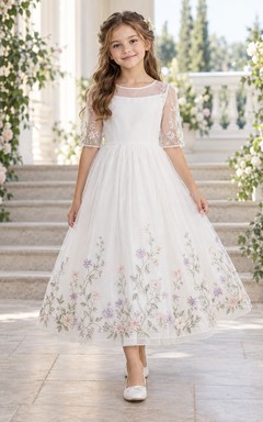 Vestido de niña de flores color marfil, corte en A, encaje, tul, largo hasta los tobillos, mangas hasta el codo, estampado botánico ilusión.