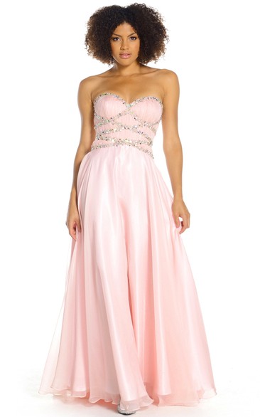 A-Line Sleeveless Maxi Beaded Sweetheart Satin Prom Dress With Straps And Ruching