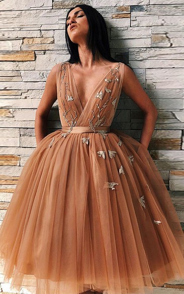 Tulle Knee-length Ball Gown Sleeveless Adorable Modern Homecoming Dress