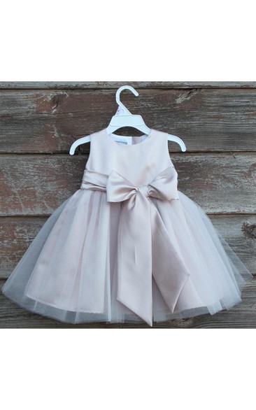 Scoop Neck Sleeveless Pleated A-line Tulle Short Dress With Satin Sash