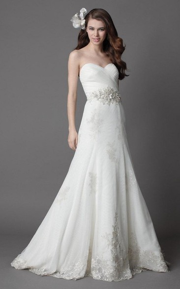 Ruched Crisscross Sweetheart A-Line Organza Dress With Lace Appliques