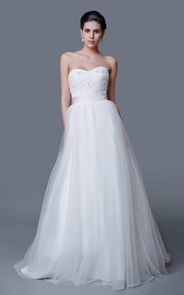Elegant Organza Ball Gown With Flower Top