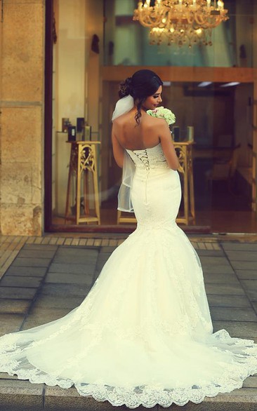 Sexy Sweetheart Sleeveless Mermaid Wedding Dress With Lace Appliques