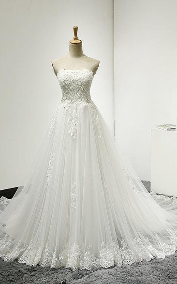 Strapless Lace and Tulle Dress With Lace-Up Back