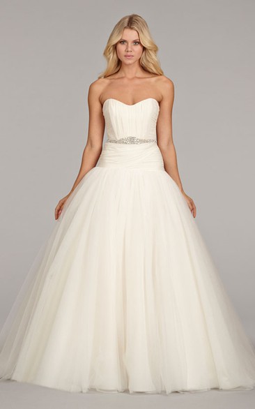 Alluring Strapless Ruched Bodice Tulle Ball Gown With Beaded Belt