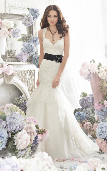 Alluring Sleeveless Lace Bodice Organza Dress With Bow at Back
