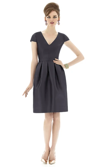Dainty Bodice-ruched Satin Dress With Short Sleeves and V-Neck