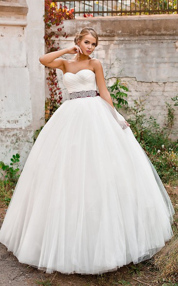 Ball Gown Long Sweetheart Sleeveless Lace-Up Tulle Dress With Criss Cross And Waist Jewellery