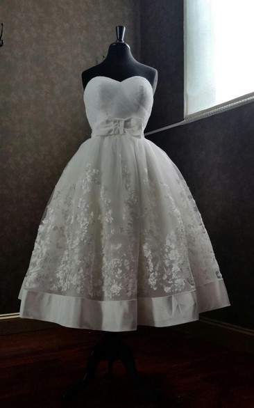 Organza and Lace Sweetheart A-Line Tea Length Dress With Bow