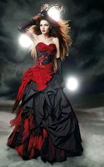 Gothic Ball Gown Taffeta Sweetheart Sleeveless Black and Red Short Wedding Dress with Appliques and Cascading Ruffles