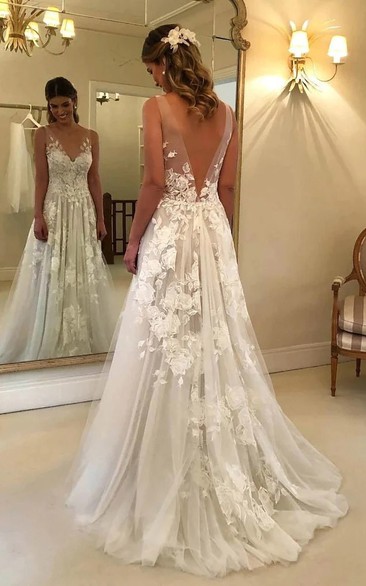 V-neck Sleeveless Lace Applique Empire A-line Tulle Beach Wedding Dress